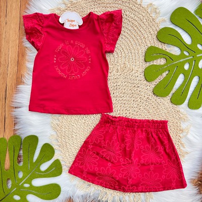 Conj. Blusa "Today is a Good Day" e Short Saia em Lese Floral - Vermelho